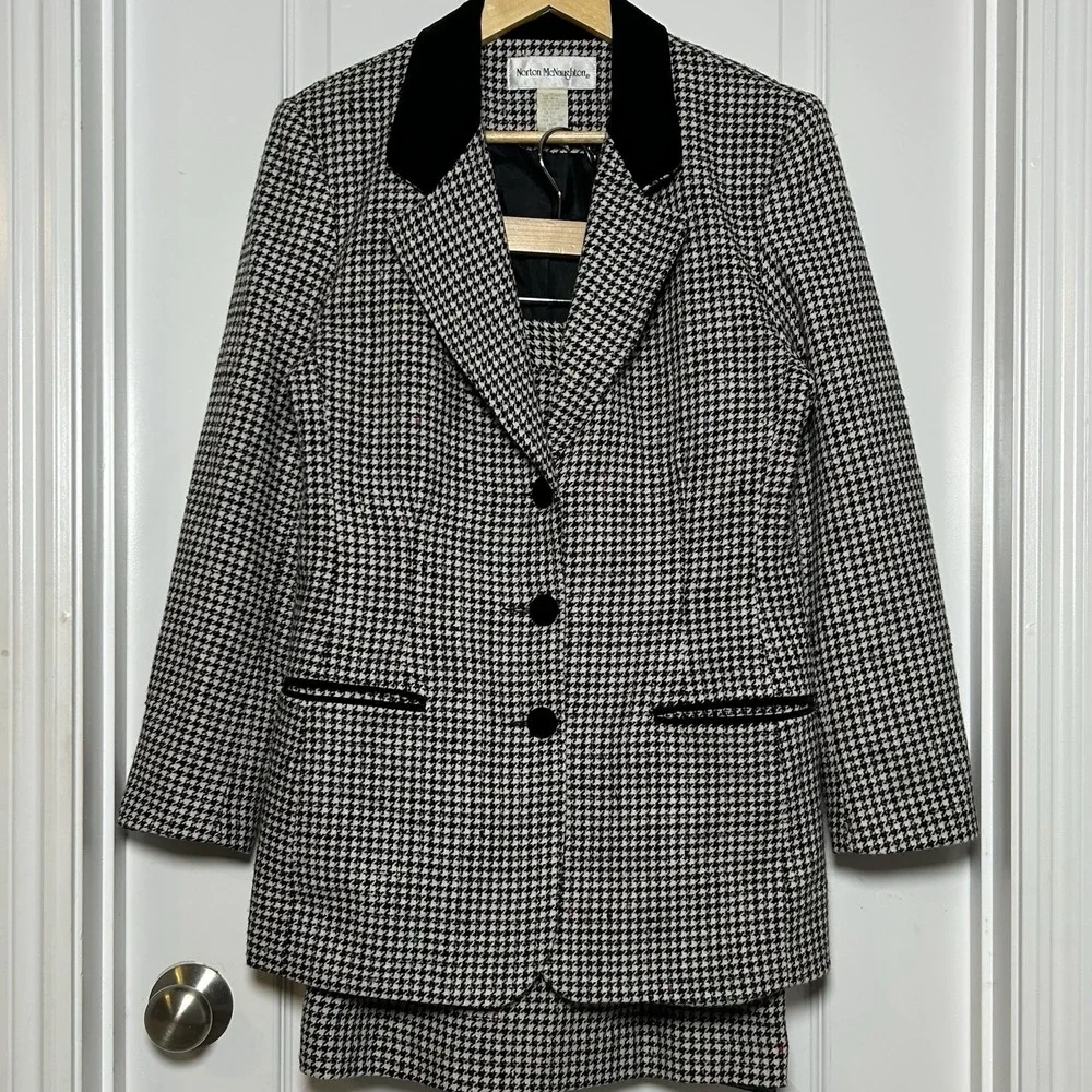 Norton McNaughton Vintage 90s Wool Blend Houndstooth Tweed Blazer Skirt Suit Set